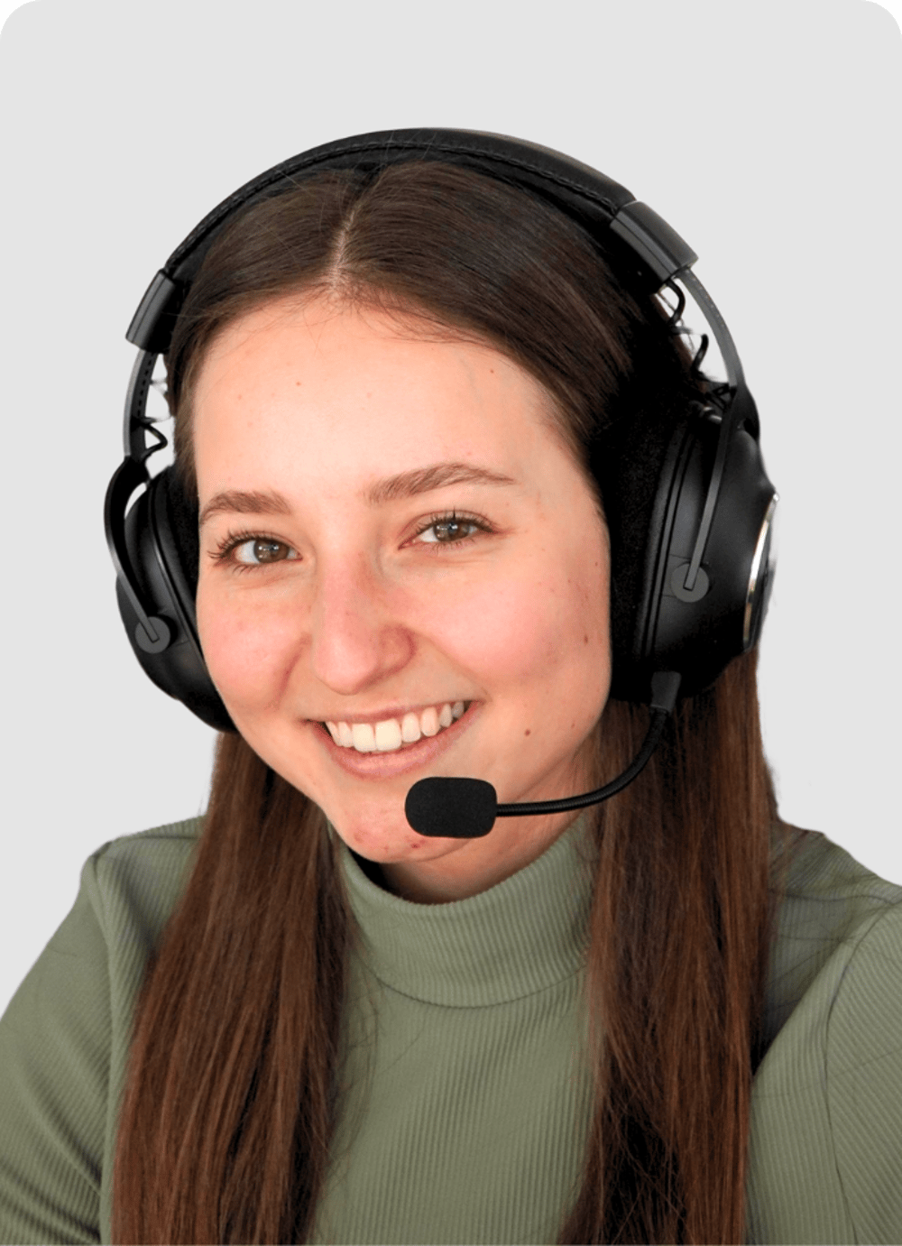 Olena Schulz, Ansprechpartnerin für Beratung, Angebote und Termine bei Zip-Screen.